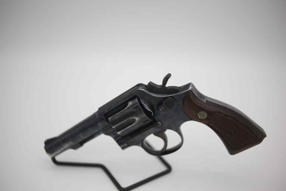 Smith &amp; Wesson 10-6 38SPL Police Pistol W/ Holster