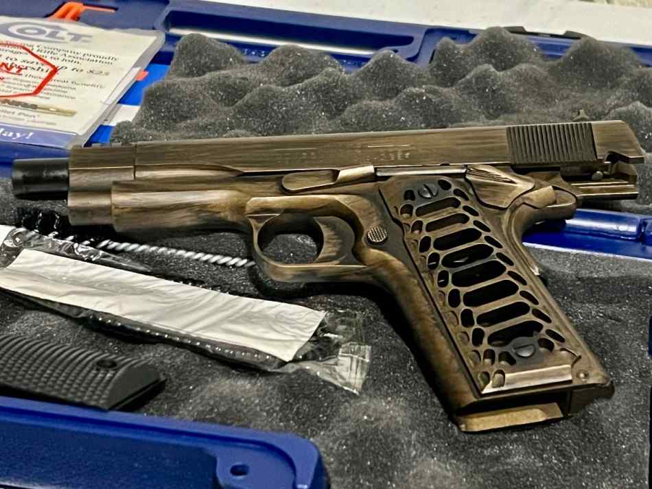 Custom Colt 1911 .45 acp