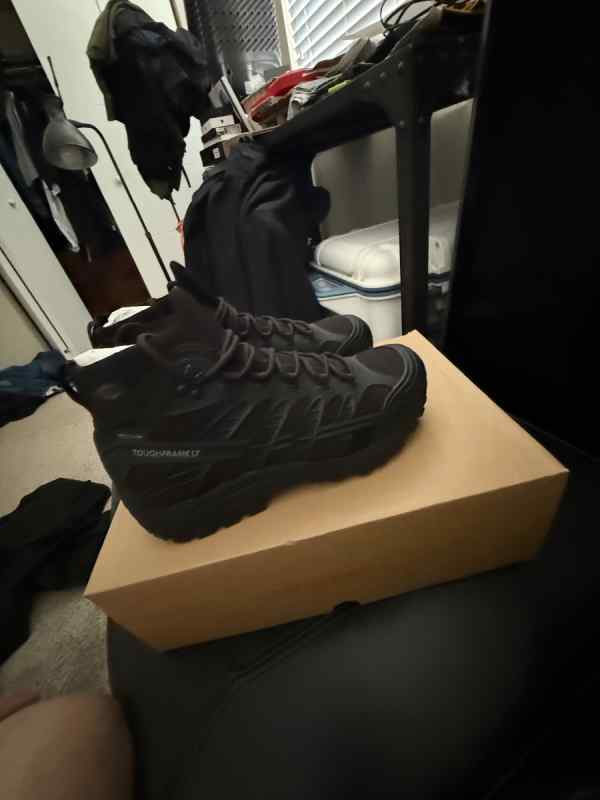 NIB Merrell Moab Velocity Boots