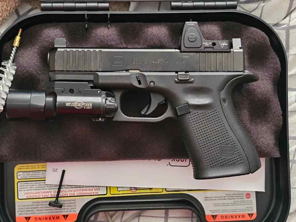 Wts glock 19 gen 5 mos, trijicon rmr, new in box 