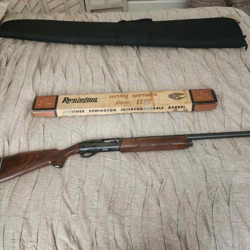 Nearly mint Remington 1100 12ga extra barrel