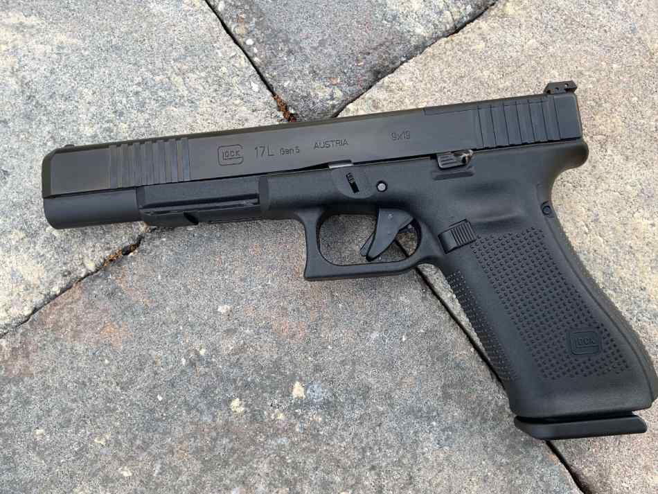Henry All Weather 357, Glock 17L MOS