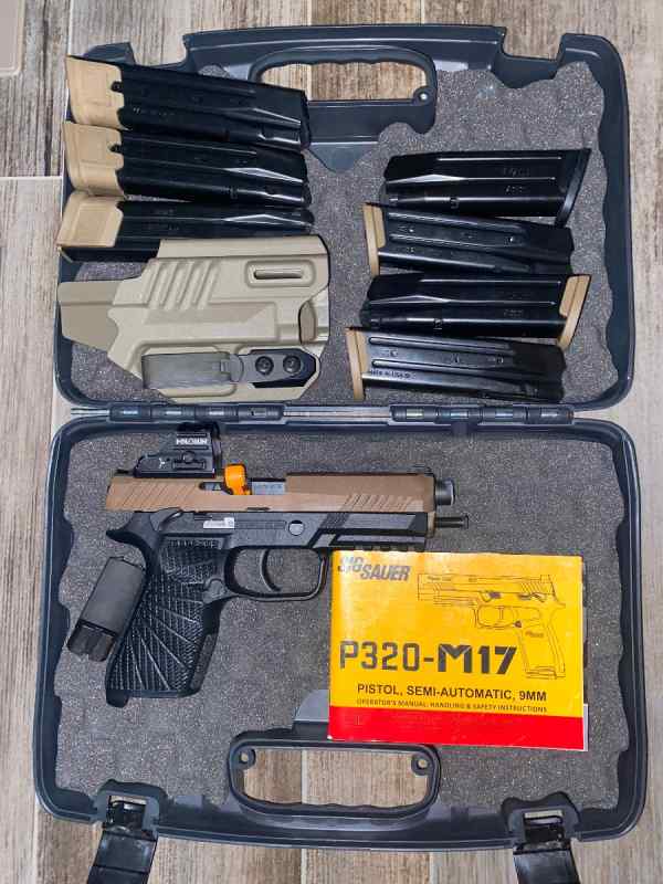 Sig Sauer M17 w/Wilson Combat Grip mod