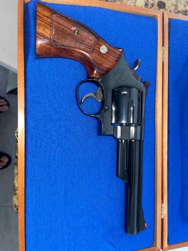 S&W 1.jpg