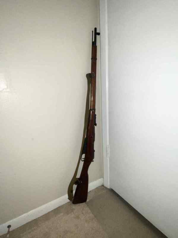 Mosin-Nagant - Full Size Soviet Rifle (7.62x54R)