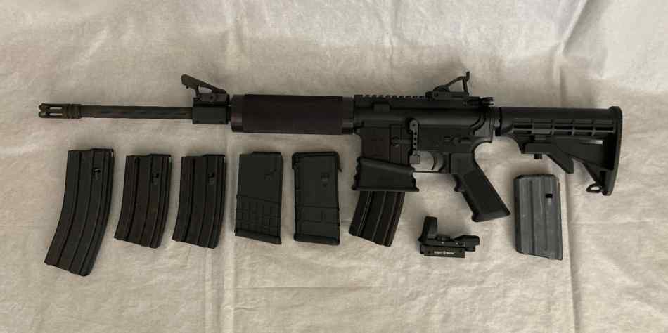 AR-15 Collapsable w/Case