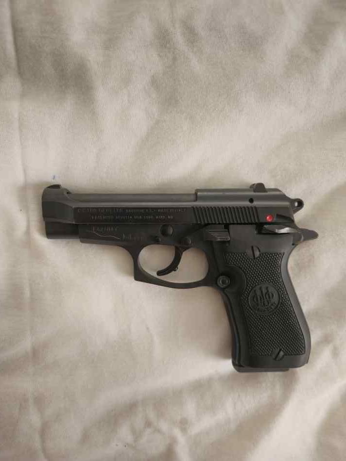 1911 Beretta FS 85 cheetah.380 9mm short 