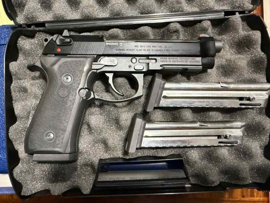 BERETTA  92FS  22