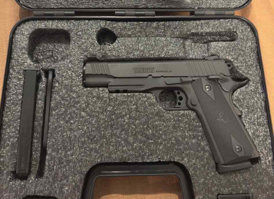 Taurus 1911 .45ACP 