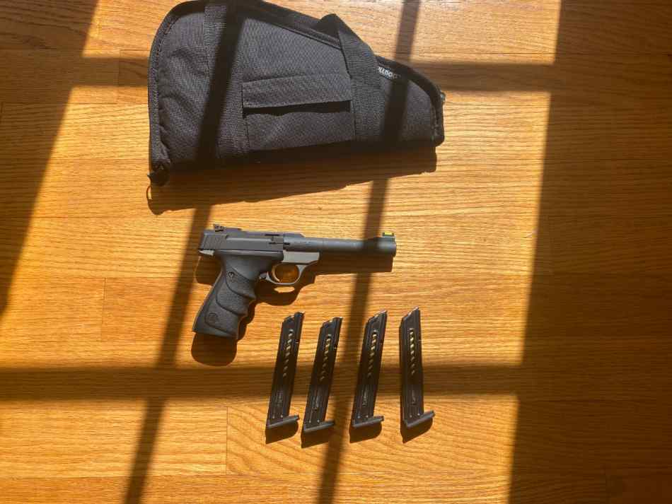 Browning Buckmark .22LR