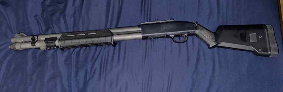 590A1 with Magpul furniture + red dot + light