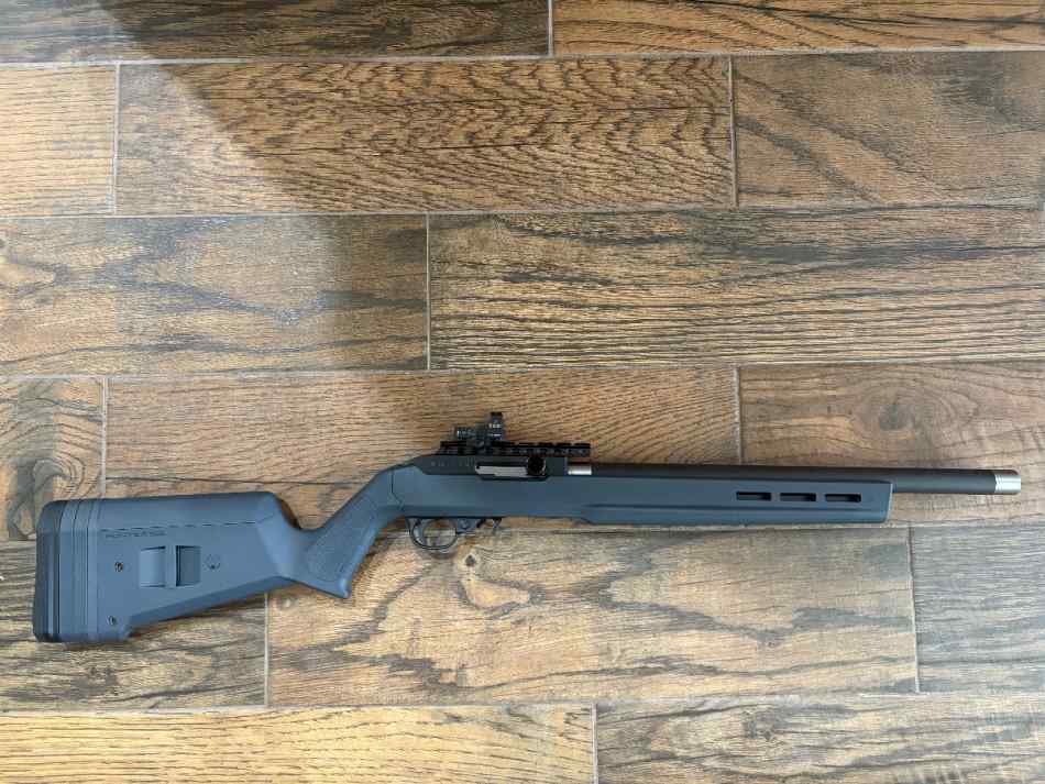 Magnum Research 10/22 lite carbon