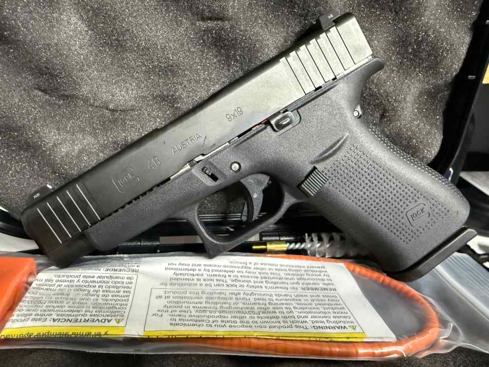 Glock 48 2 mags