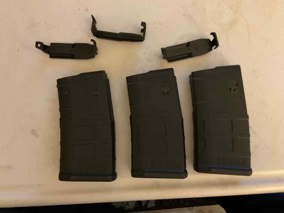 (6) 20 round P-Mags with covers